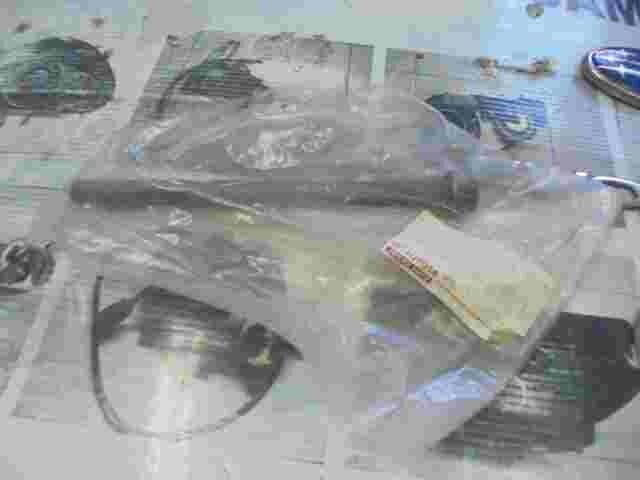 1 unità Set Cuffie Cilindri Bulloni Toyota Land Cruiser Prado Hilux 9091002146