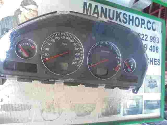 Cuadro de instrumentos Volvo XC90 VCC 30682276 YZK 69594330T 8602890 1527018