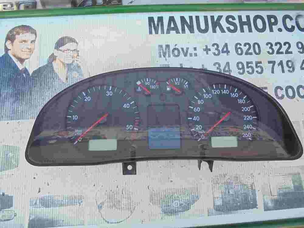 Quadro strumenti VW Passat 3B0920922A 3BO920922A VDO 110003961013