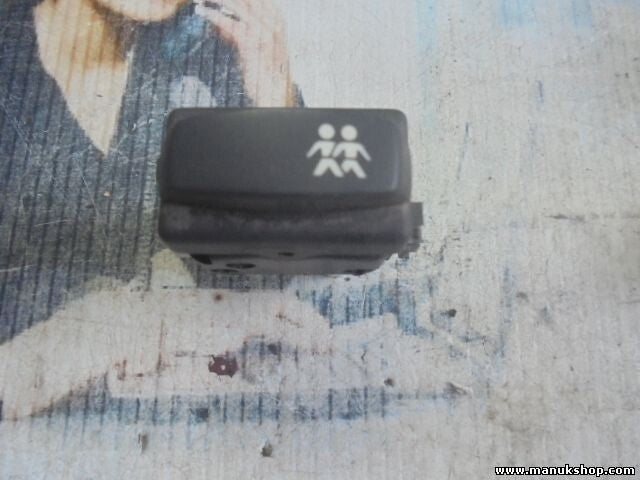 Interruptor de seguridad para niños Renault Megane 2808201 28082 01 8200079020