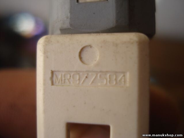 Interruptor de la luz de freno Mitsubishi Colt (2004–2008) Z30 Smart MR977584