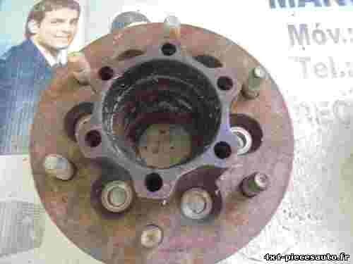 Mangueta buje delantera derecha izquierda Mitsubishi L040 2500 TD MB430847