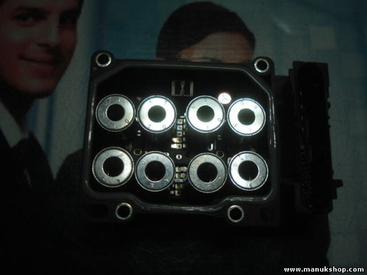 ABS Centralita Renault Megane BOSCH 0 265 800 300 0265800300