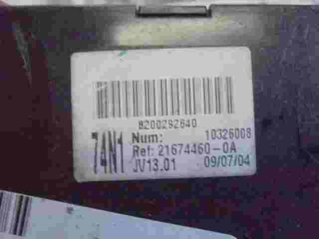 Caja de fusibles Renault Laguna II 8200292640 8200413960 8200447434 216744600A