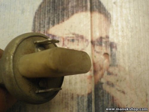 Interruptor de la luz de freno Lada Niva