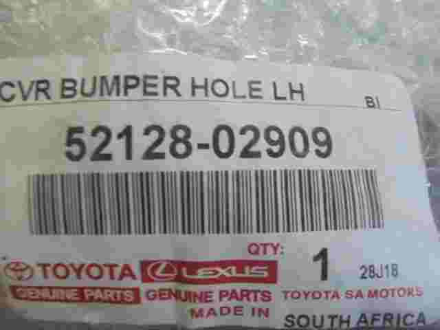 Front Bumper Hole Cover LH / Toyota Corolla E15 5212802909 52128-02909
