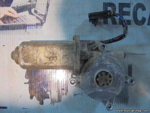 Motore alzacristalli anteriore destro Nissan Patrol GR I Y60 2.8 TD