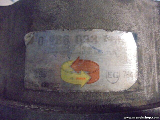 Alternador SsangYong Musso Mercedes-Benz W124 BOSCH 0120489332 1197311023