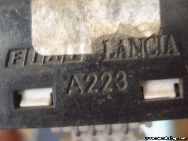 mando botonera elevalunas Fiat Punto Lancia A223