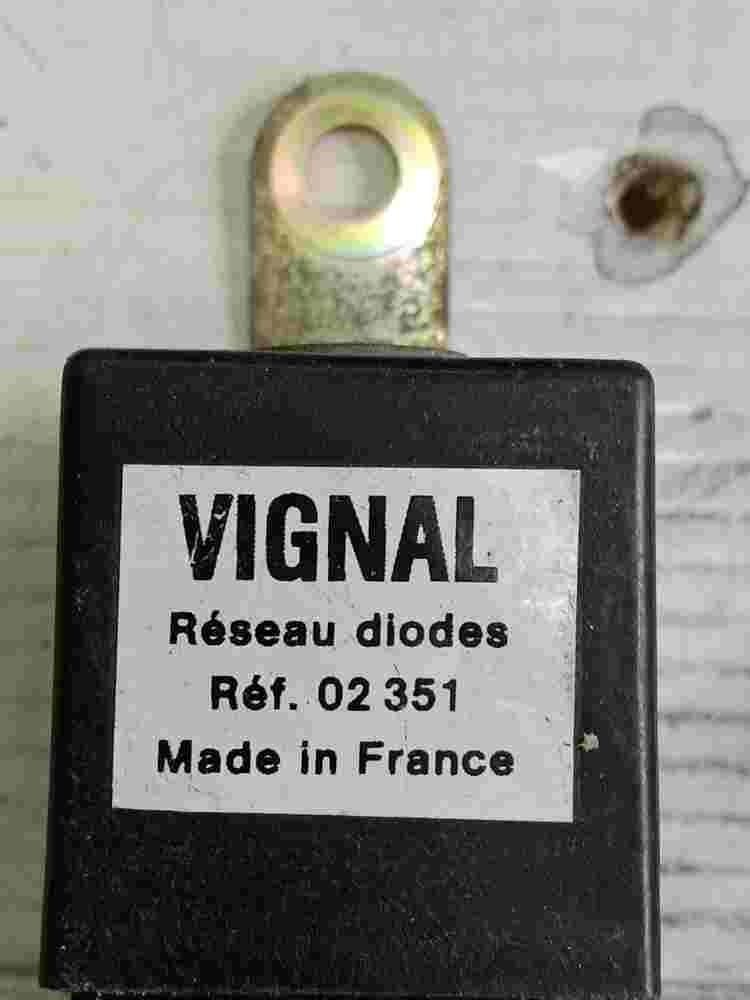 Renault Midliner S140 relè diodi di rete Vignal ref. 02351 02 351