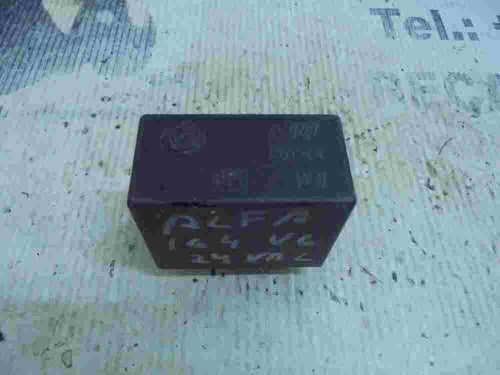 Relé   Alfa Romeo 164 A727 60508242 A72760508242