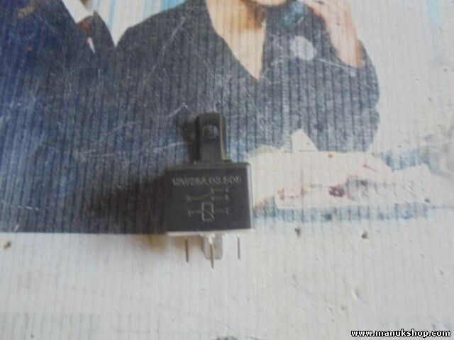 Relé del ventilador del radiador Renault Clio 12V-25A-03508 12V25A03508