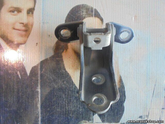 Bisagra de la puerta delantera derecha arriba  Hyundai ix35 99 KW, 135 PS