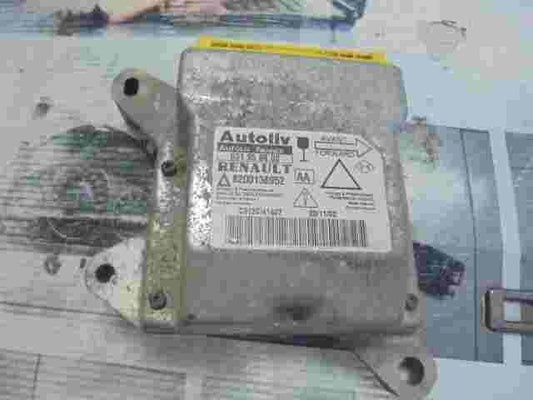 Sensor de impacto de airbag Renault Laguna 2 (AA) 8200138952 601958800