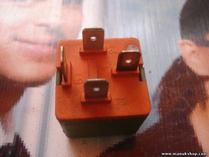 Relé Renault BITRON PA66-GF30 12V