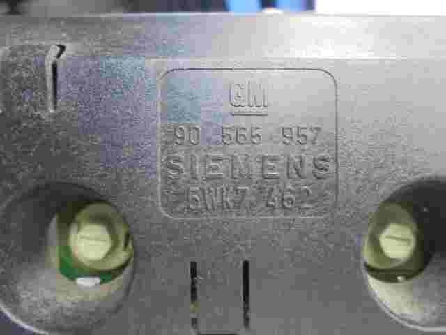 Pantalla del salpicadero Opel Omega B1 GM 90565957 90 565 957 SIEMENS 5WK7462
