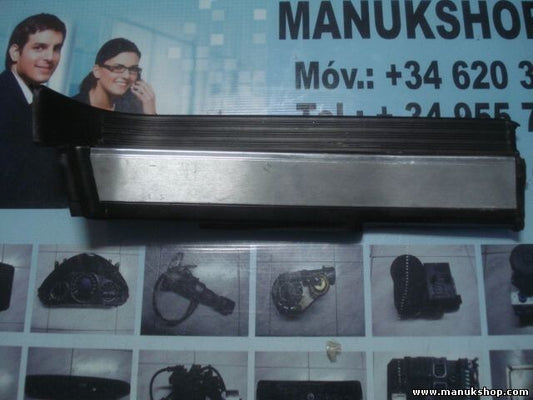 Estriberas taloneras acero trasero izquierdo Mercedes-Benz 1406800335