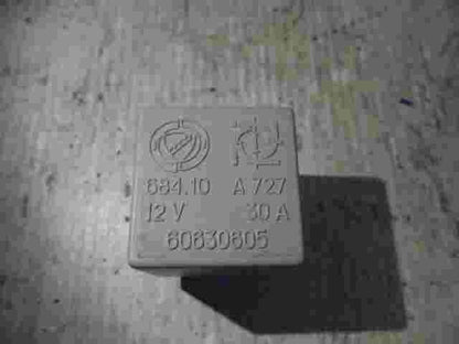 Relé Fiat Lancia Alfa Romeo 146 60630605 684.10 A 727