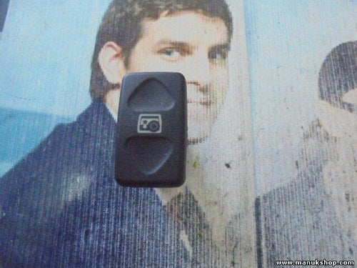 Interruptor apertura portón trasero Land Rover YUF500050PUY 03035126