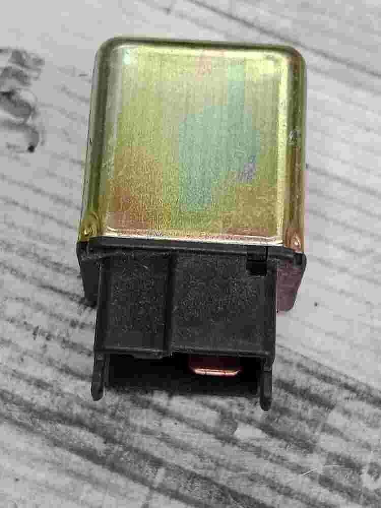 Relè di avviamento Mitsuba Scooter 50 125 150cc 12 n. 88S