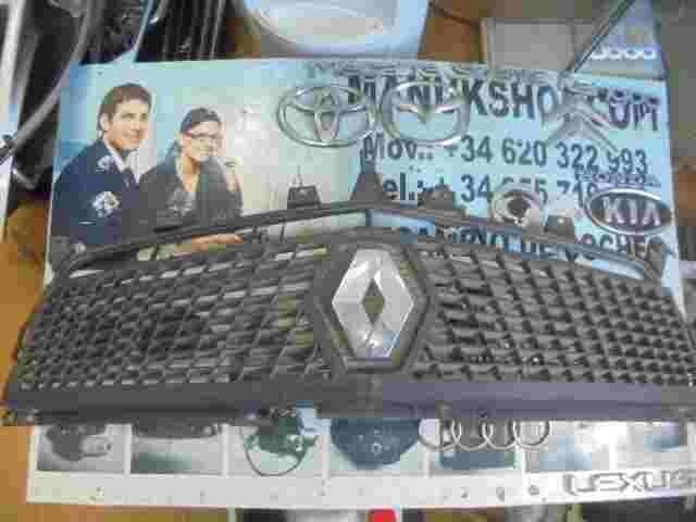 Parrilla rejilla frontal delantera Renault Mascott 8200239887 82 002 398 87