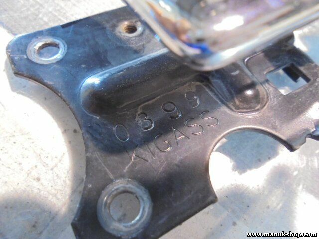 Maneta Manija de puerta Interior delantera derecha Land Rover Discovery TD5 0399