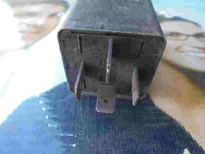 BMW E30 318i 613513861692 61.35-1 386 169.2 LK 05999700 05 9997 00