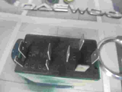 Relé de control  FIAT Multipla 12V C071