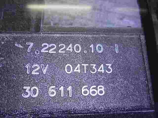 Solenoide per valvole per vuoto Volvo V50 XC90 S70 V70 30611668 72224010