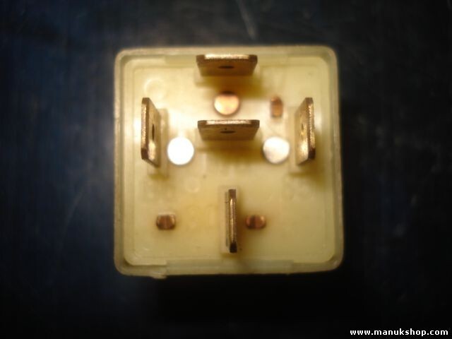 Relé OPEL 899666 90191753