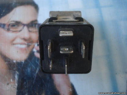 Bomba de agua relé CITROEN AX BX PEUGEOT 205 NAGARES TLP/6-12 12V