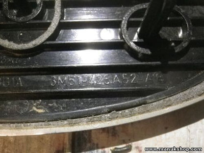 Emblema trasero Ford Focus 3M51425A52AB 3M51-425A52-AB 3M51 425A52 AB