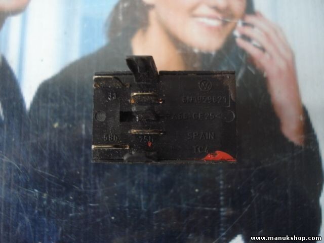 Interruptor Luneta Trasera Desempañador VW Volkswagen Polo 6N1 959 621 6N1959621