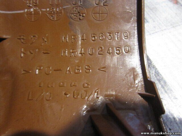 Consola central Mitsubishi Pajero III V7_W, V6_W 2.5 TDI MR456379 MR 456 379