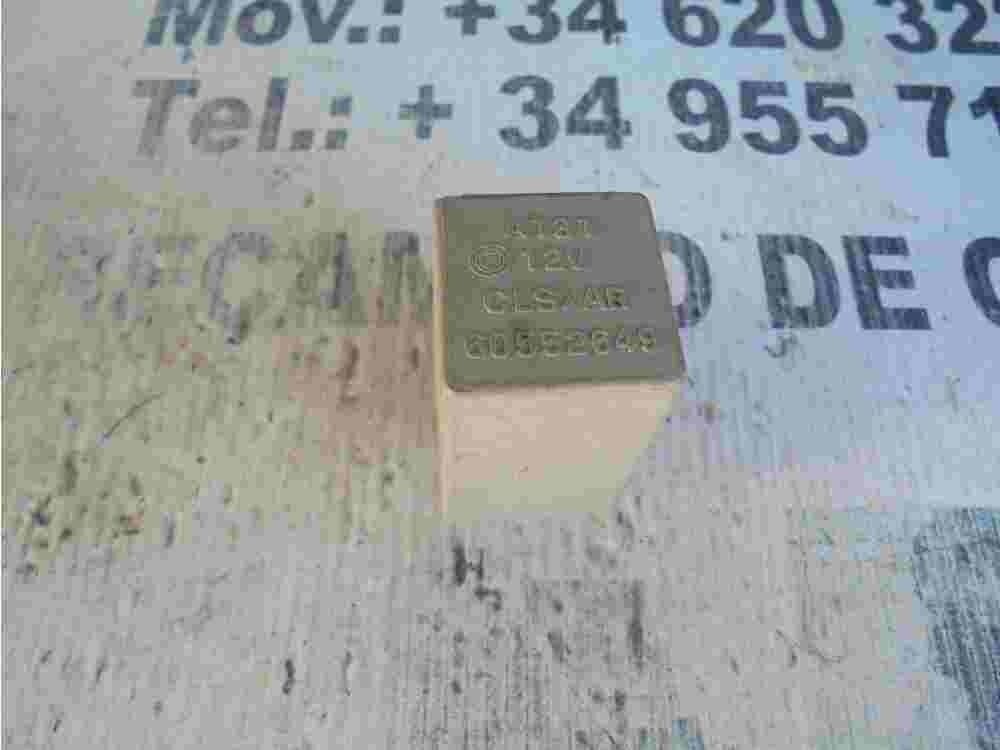 Relé Alfa Romeo 164 60552649 CLS/AR A131 12V