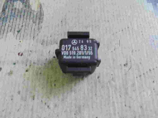 Relé Mercedes-Benz 0175458332 017 545 83 32 VDO 519201155 519.201/1/55