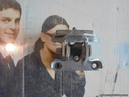 Bisagra de la puerta trasera izquierda abajo Land Rover Discovery AE AN HAA HAB