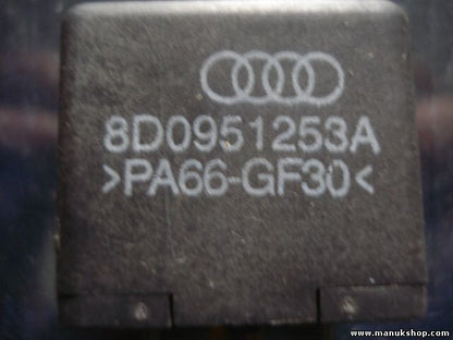 Niebla relé VW Volkswagen Audi No. 373 12V.40A 8D0951253A 8DO951253A PA66GF30