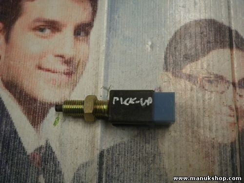 Interruptor del embrague Nissan PickUp 5202U