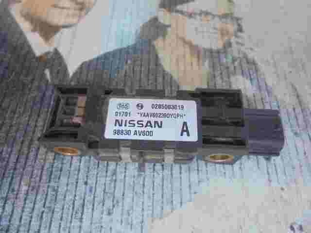 Airbag Centralita Nissan 98830AV600A 98830AV600 A YAAV602390YQPH 0285003019