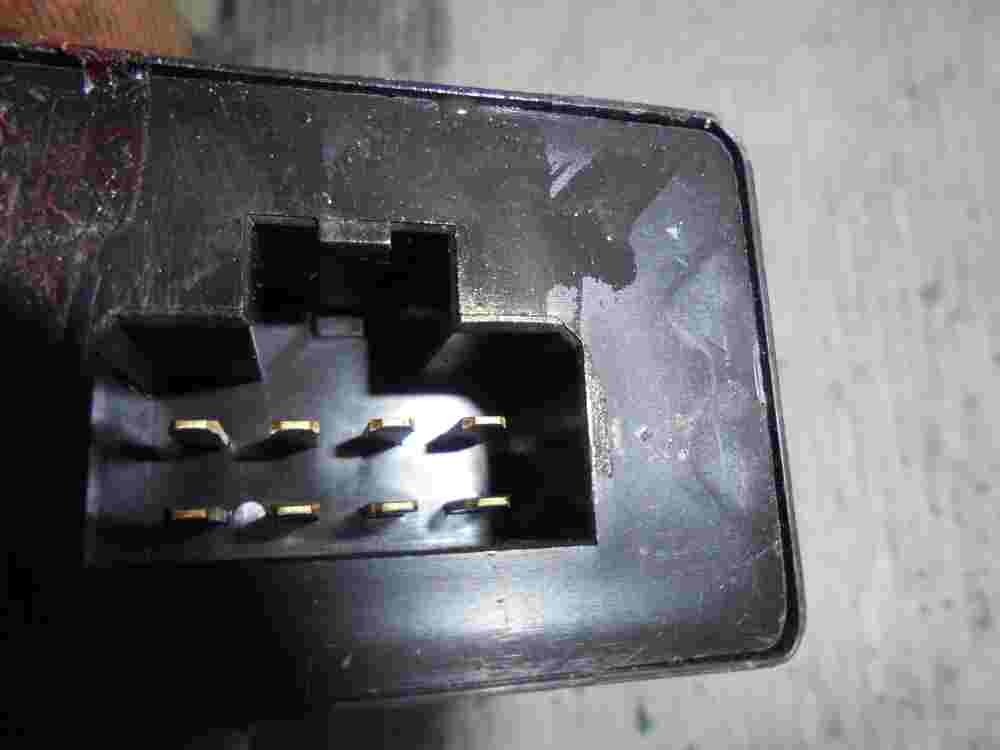 Centralita de elevalunas Nissan Terrano 285150F400 28515 0F400 JIDECO E780-016