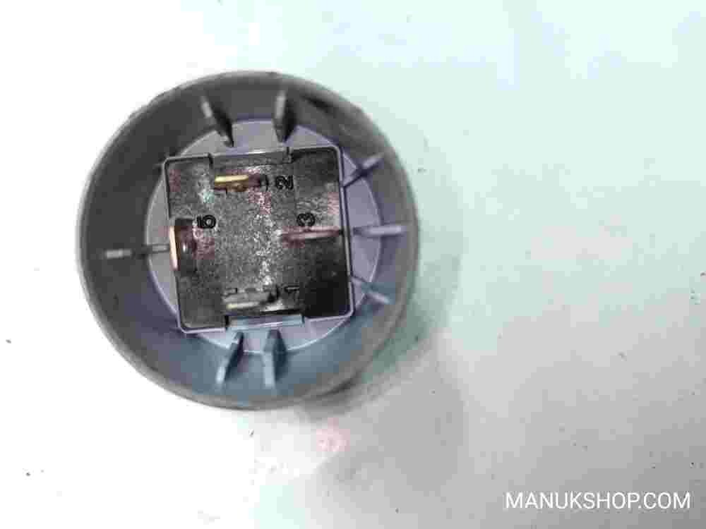 Relé del ventilador del radiador Peugeot 407 Citroen C5 G. Cartier 12V45A03652