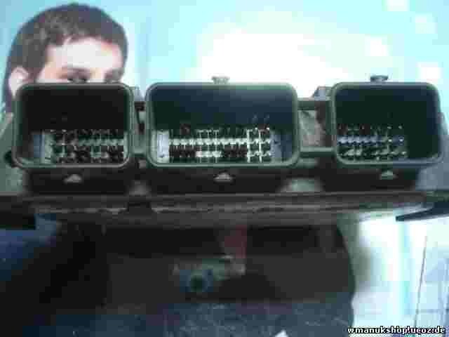 Centralita Renault Master 3.0 8200391957 8200451679 1039S07483 BOSCH 0281012200