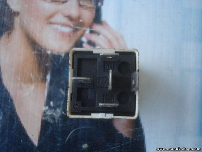 Relé Ford Mondeo II Kombi 87GG 13K043 BA 87GG13K043BA V23134N55X156 G1UHD 12V