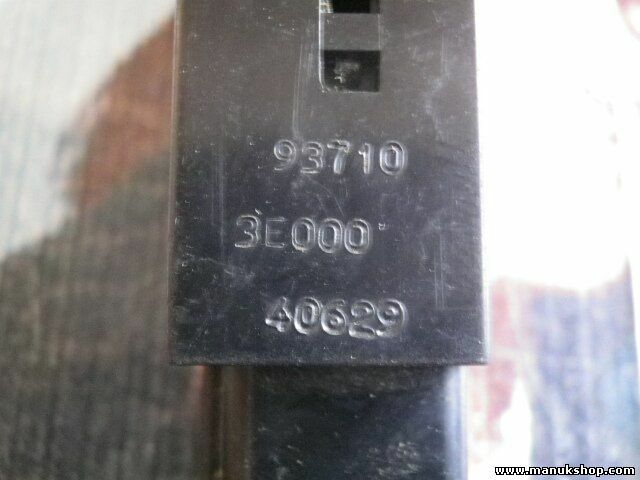 Interruptor Luneta Trasera Desempañador Hyundai Santa Fe Kia Sorento 937103E000 