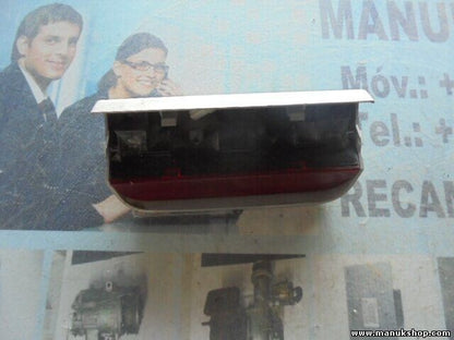 Luz de freno trasera Mitsubishi Pajero Montero DID MR490840 R0223 STANLEY