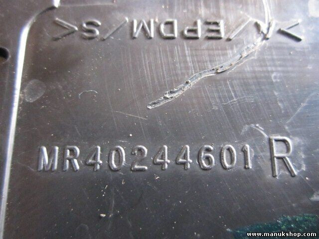 Rejilla Aireadora Mitsubishi Pajero Montero III 3.2 Di-D MR40244601