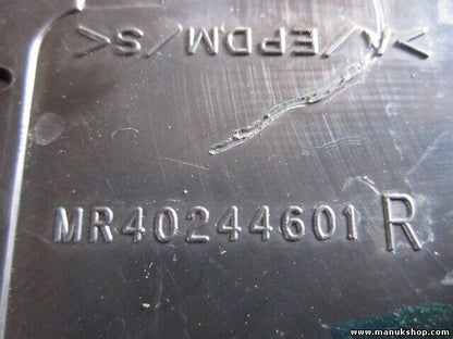 Rejilla Aireadora Mitsubishi Pajero Montero III 3.2 Di-D MR40244601