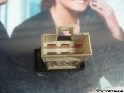 Interruptor Luneta Trasera Desempañador Nissan Terrano Ford Maverick LK 03G8