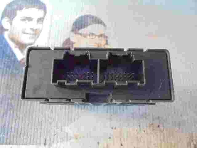 Controllo elettronico del parcheggio Opel Insignia B Astra 13521137 F00HJ01842